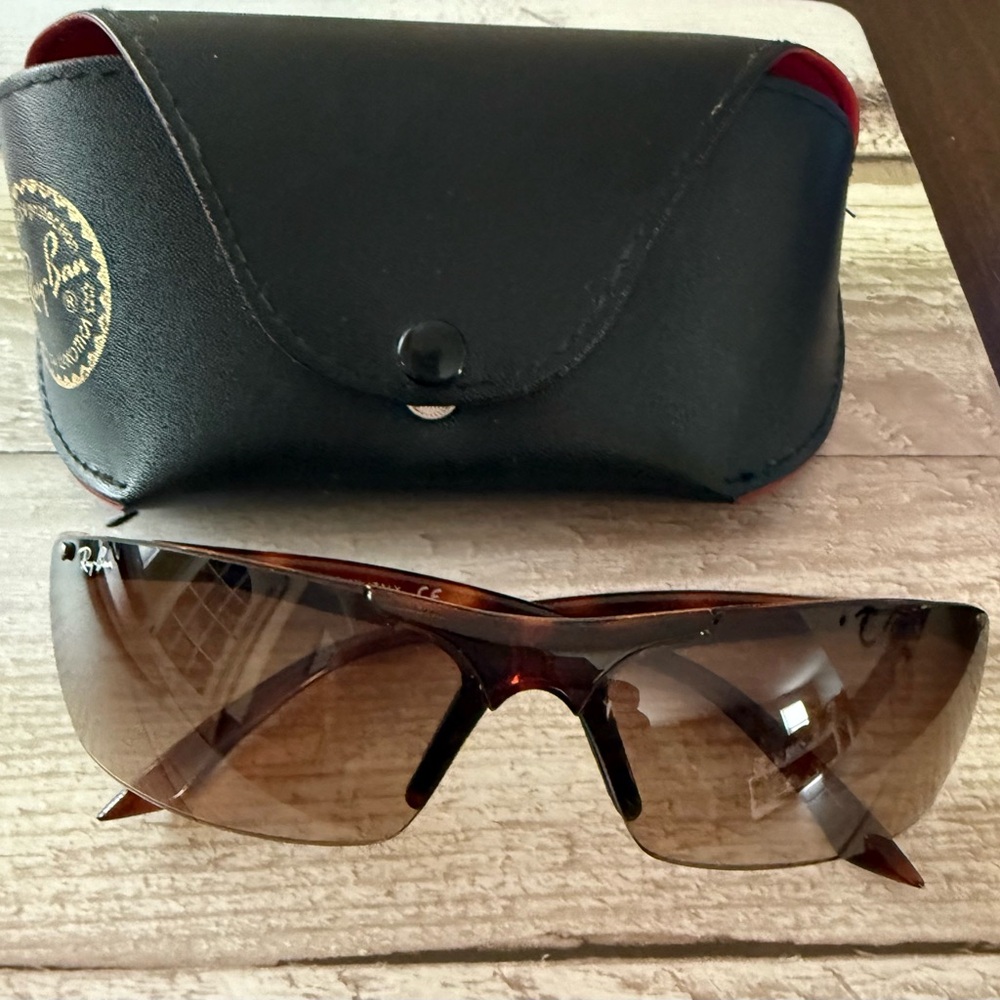 Ray-Ban Tortoise Shell Sunglasses
